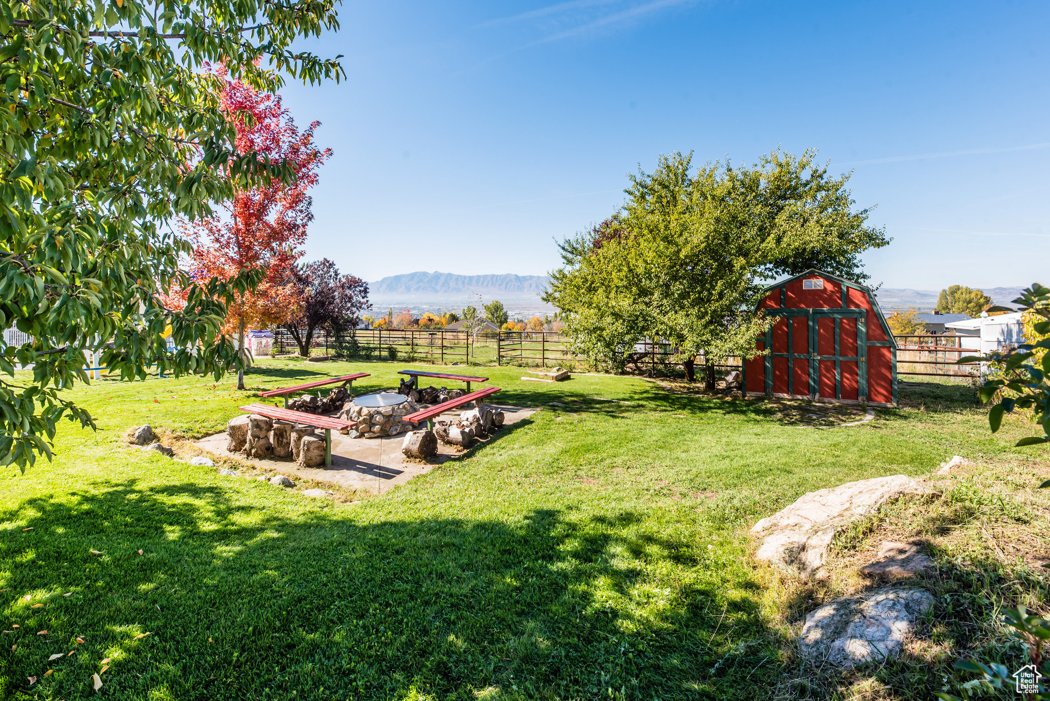 GREYSTONE FARMS - Residential