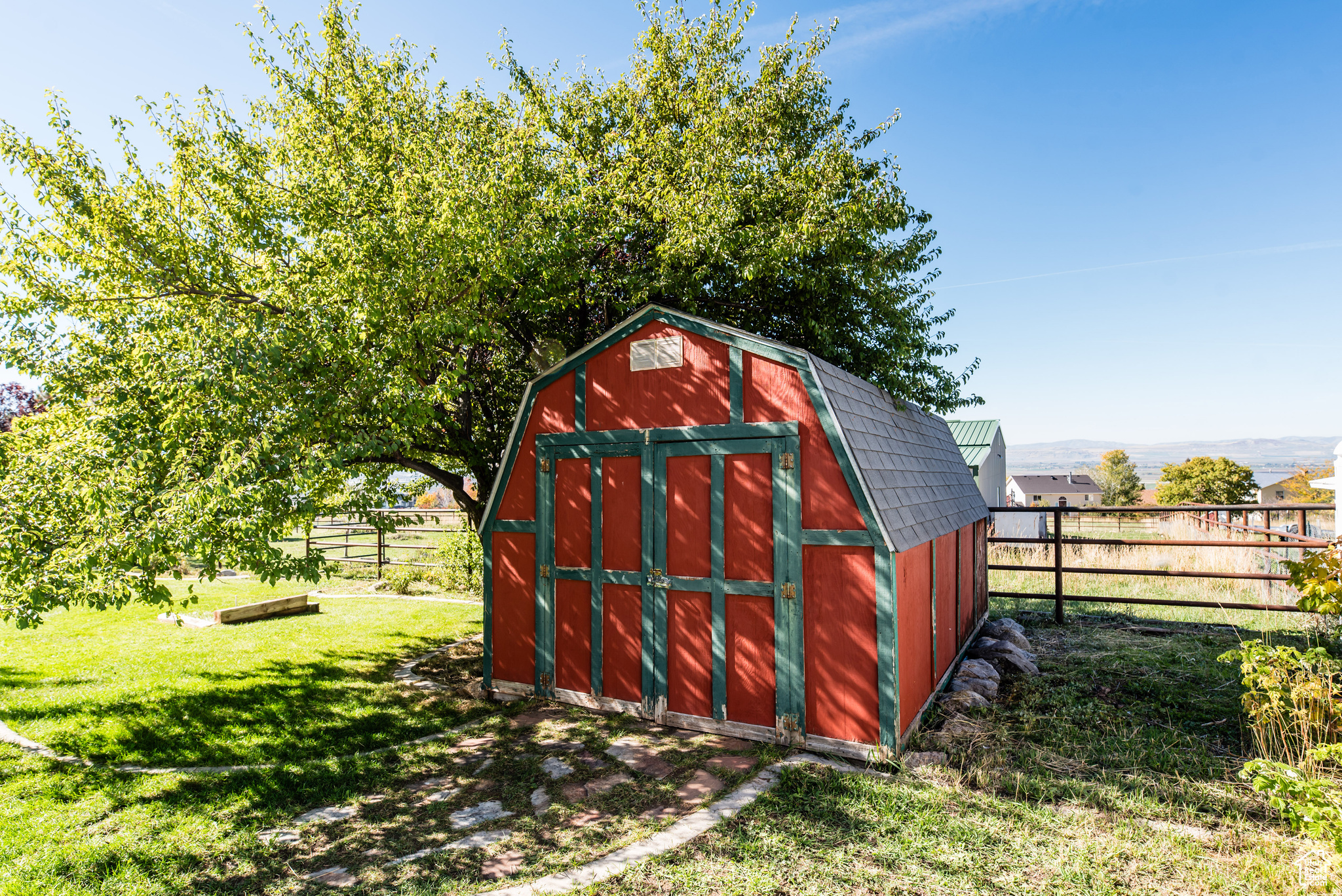 GREYSTONE FARMS - Residential