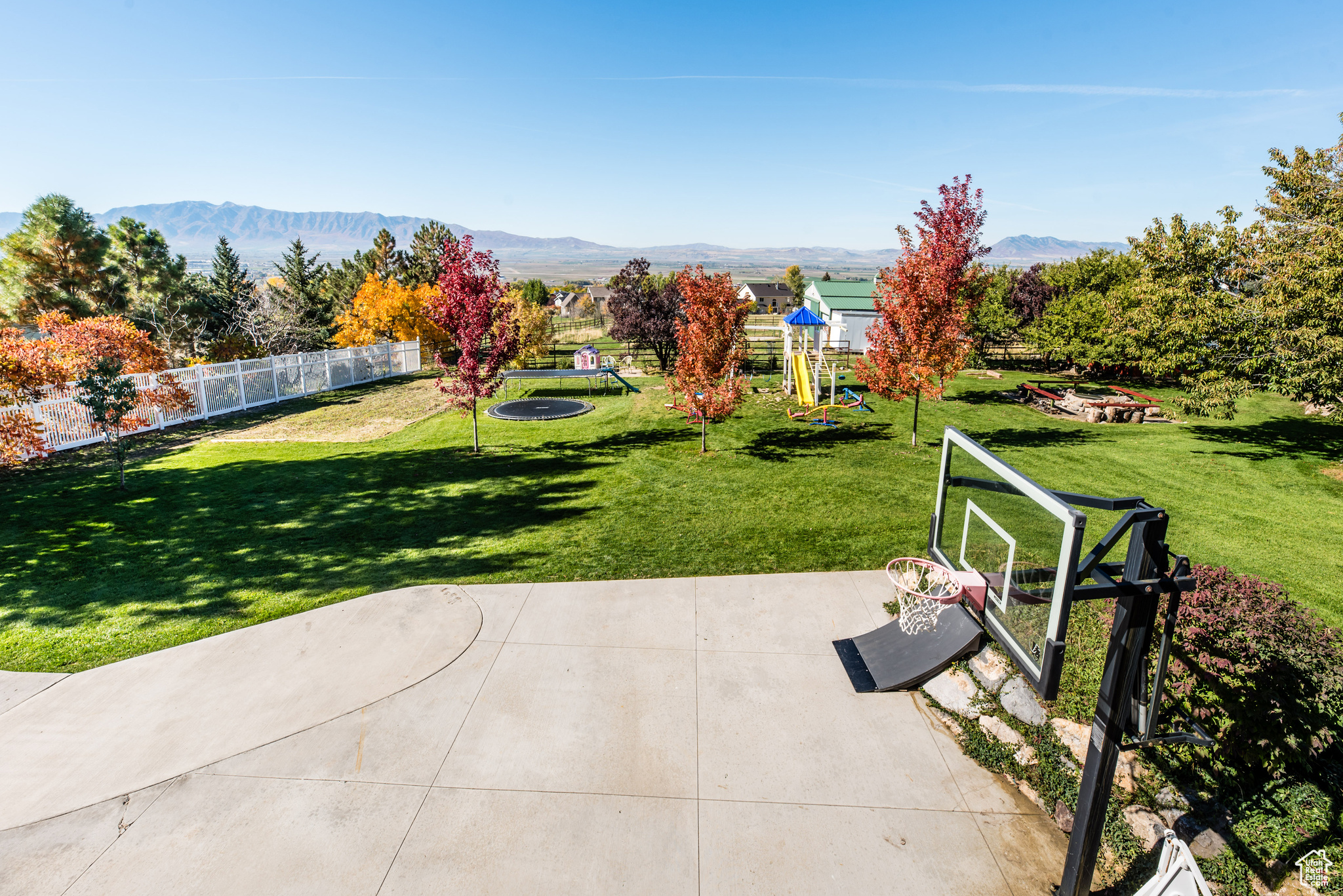 GREYSTONE FARMS - Residential