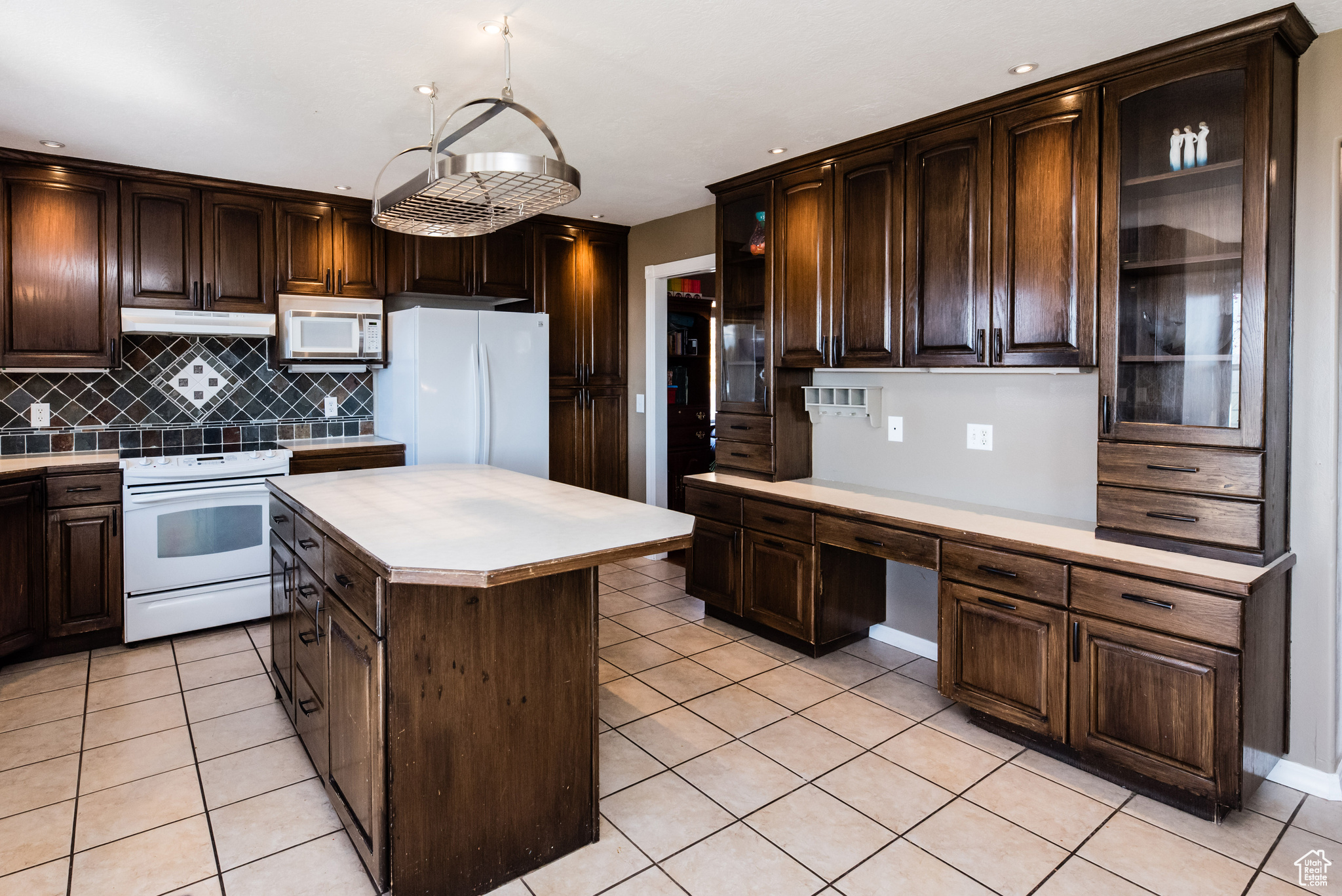 GREYSTONE FARMS - Residential
