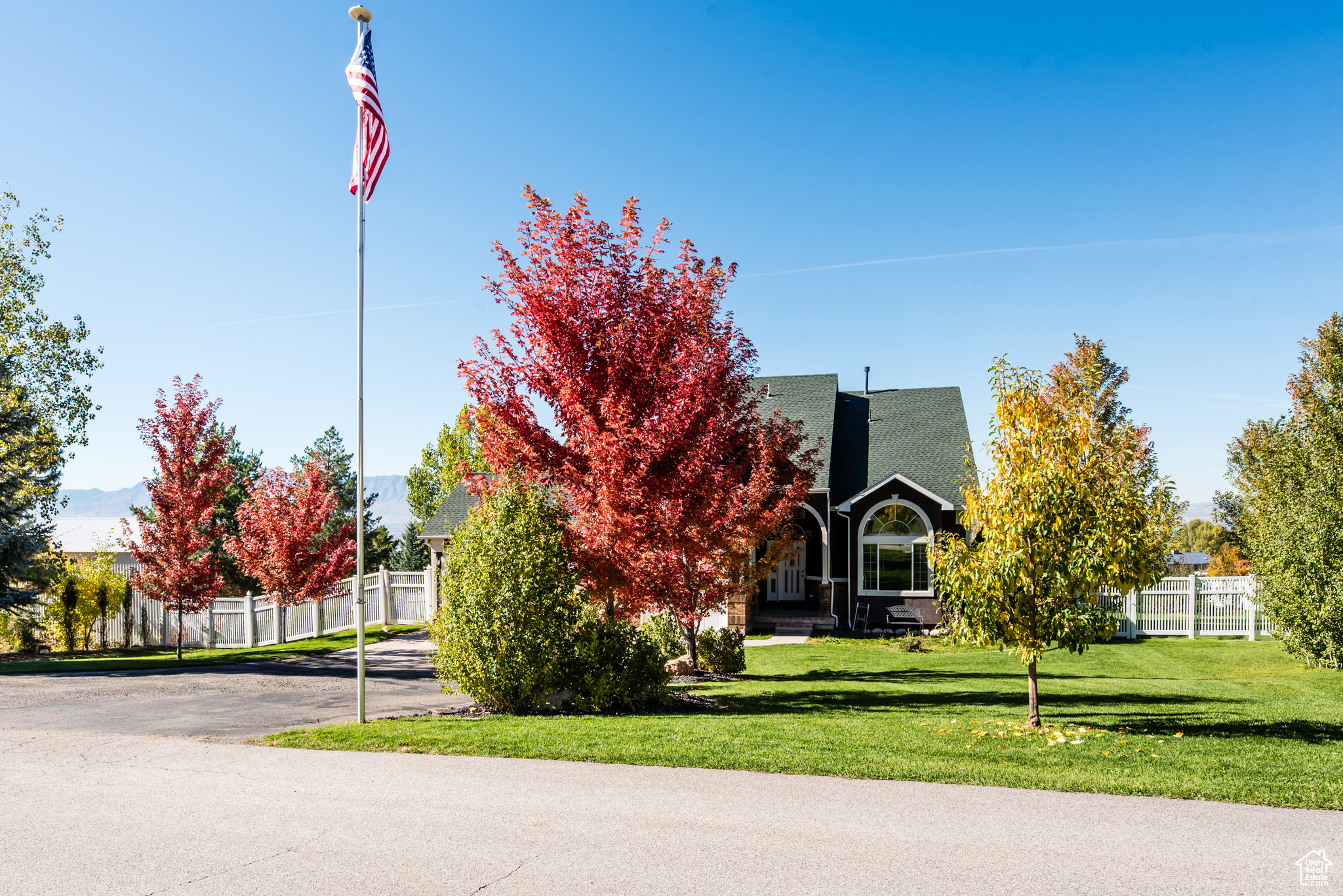 GREYSTONE FARMS - Residential