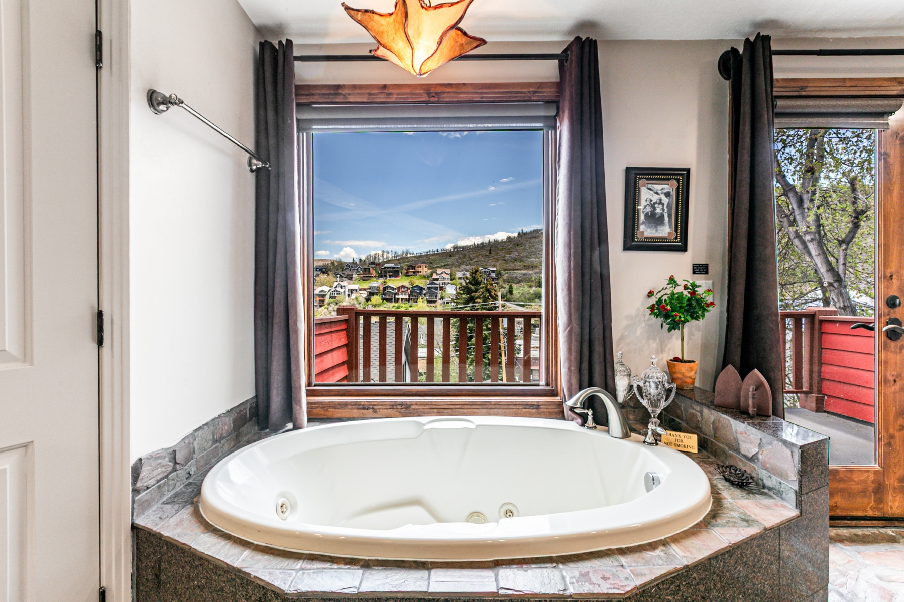 PARK CITY - Residential Lease