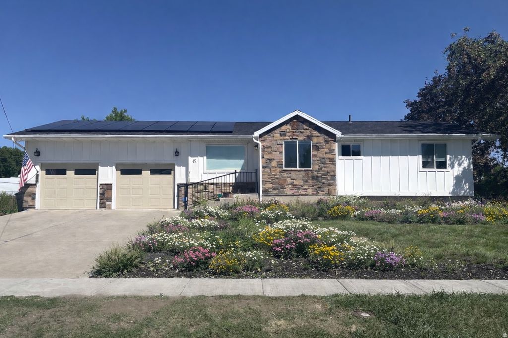 Photo of 45 E 200 S, Wellsville, UT 84339 (MLS # 2128129)