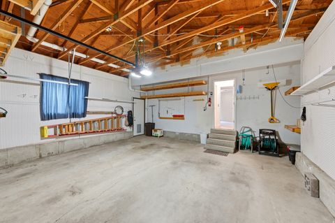 Tiny photo for 1692 E ENSIGN CT, Cottonwood Heights, UT 84121 (MLS # 2129303)