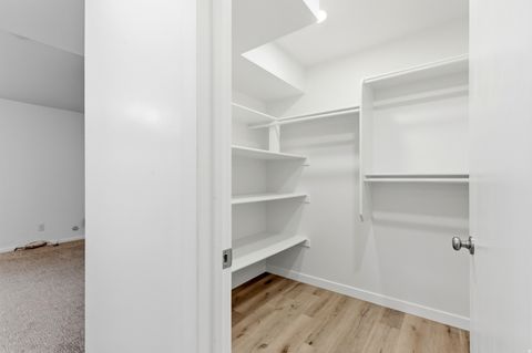 Tiny photo for 1692 E ENSIGN CT, Cottonwood Heights, UT 84121 (MLS # 2129303)