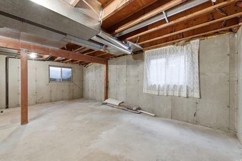 Tiny photo for 1692 E ENSIGN CT, Cottonwood Heights, UT 84121 (MLS # 2129303)