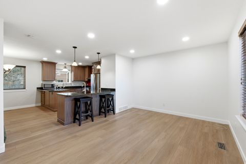 Tiny photo for 1692 E ENSIGN CT, Cottonwood Heights, UT 84121 (MLS # 2129303)