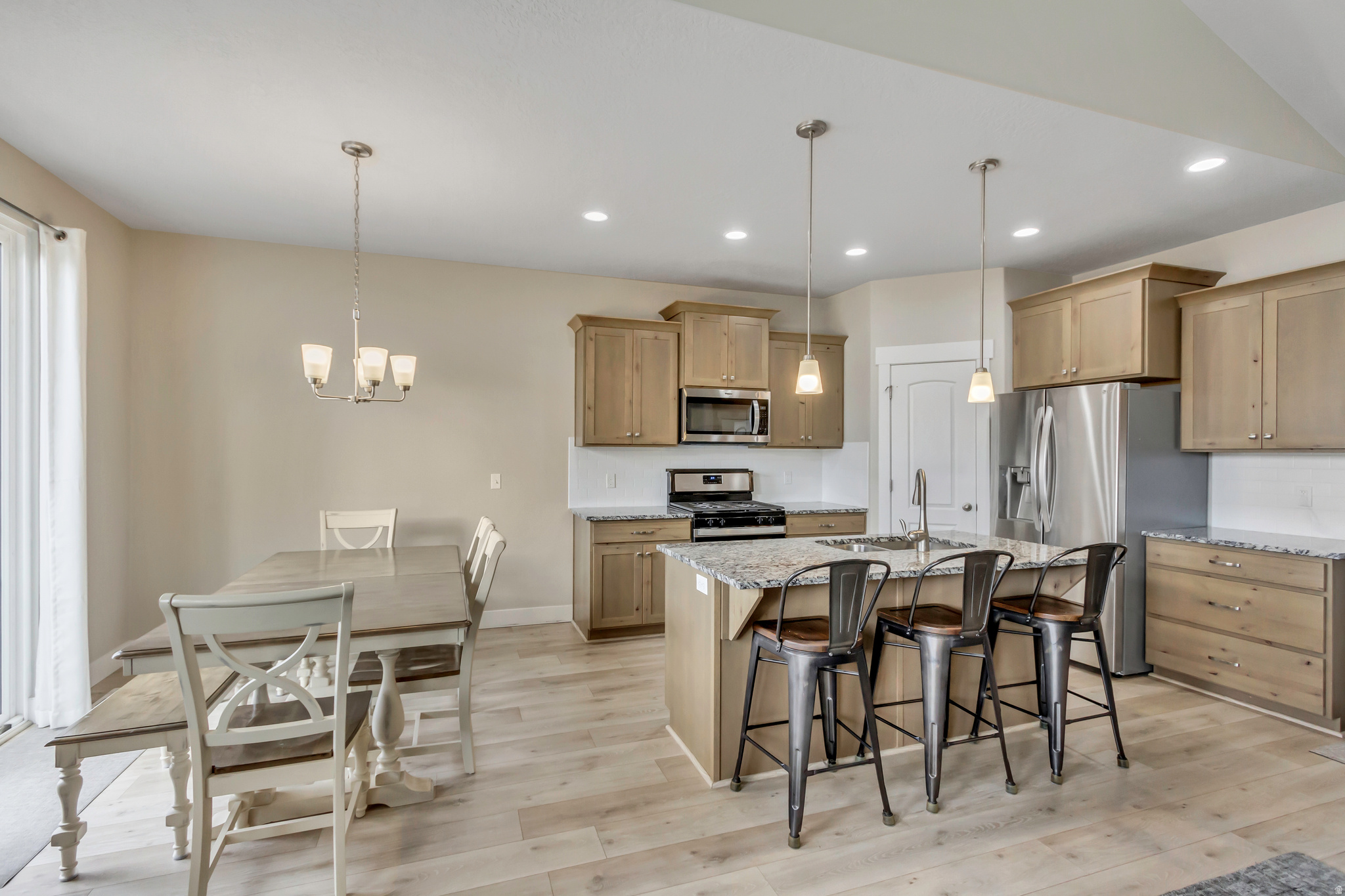 SALEM RIDGE - Residential Income