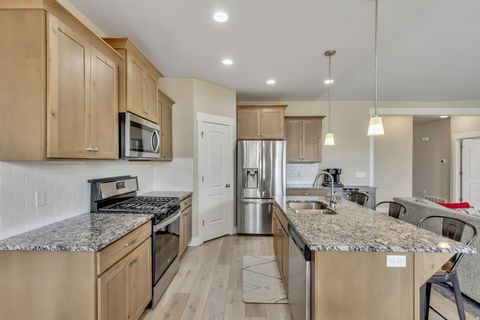 Tiny photo for 88 S 850 E, Salem, UT 84653 (MLS # 2134253)