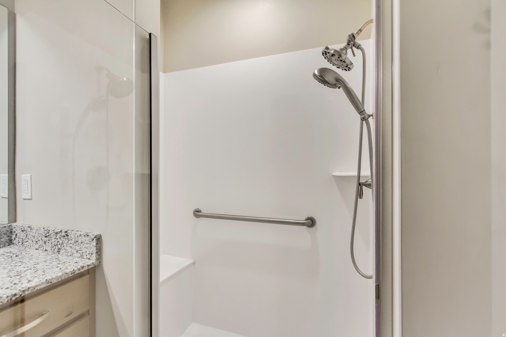 SALEM RIDGE - Residential Income