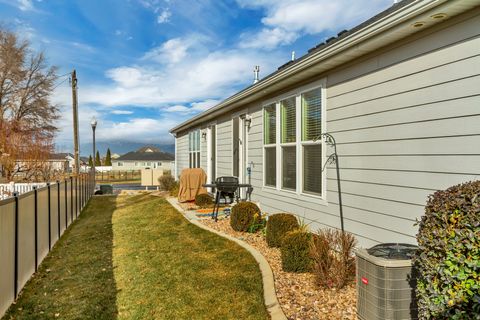 Tiny photo for 88 S 850 E, Salem, UT 84653 (MLS # 2134253)