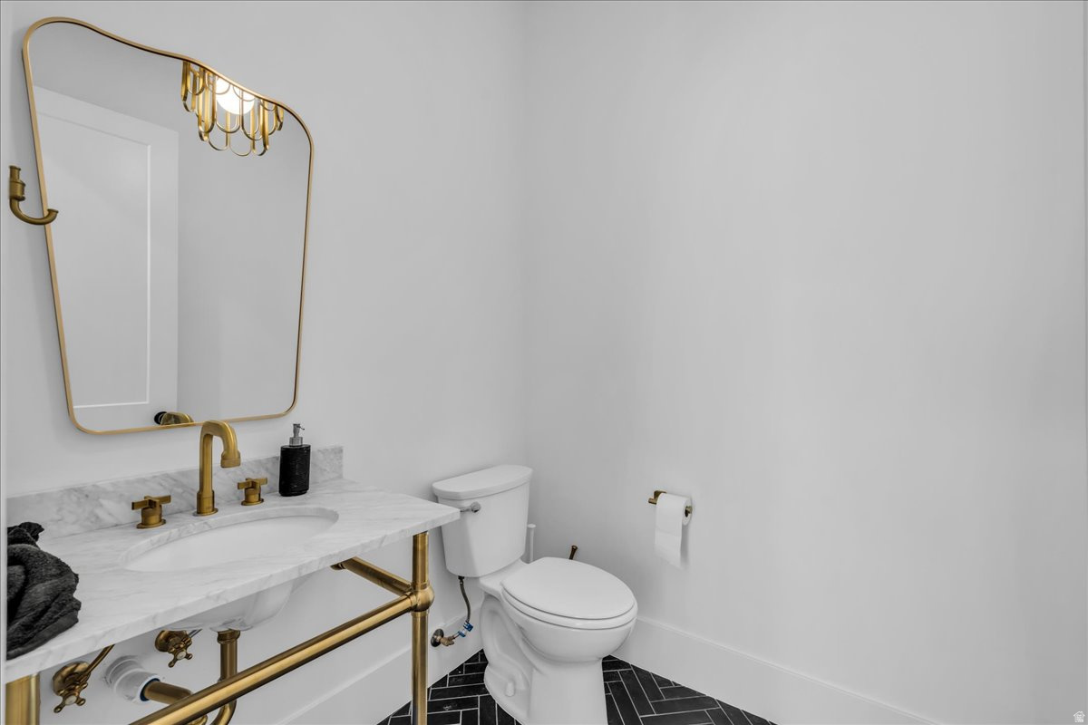 SOUTHERN ESTATES - Residential