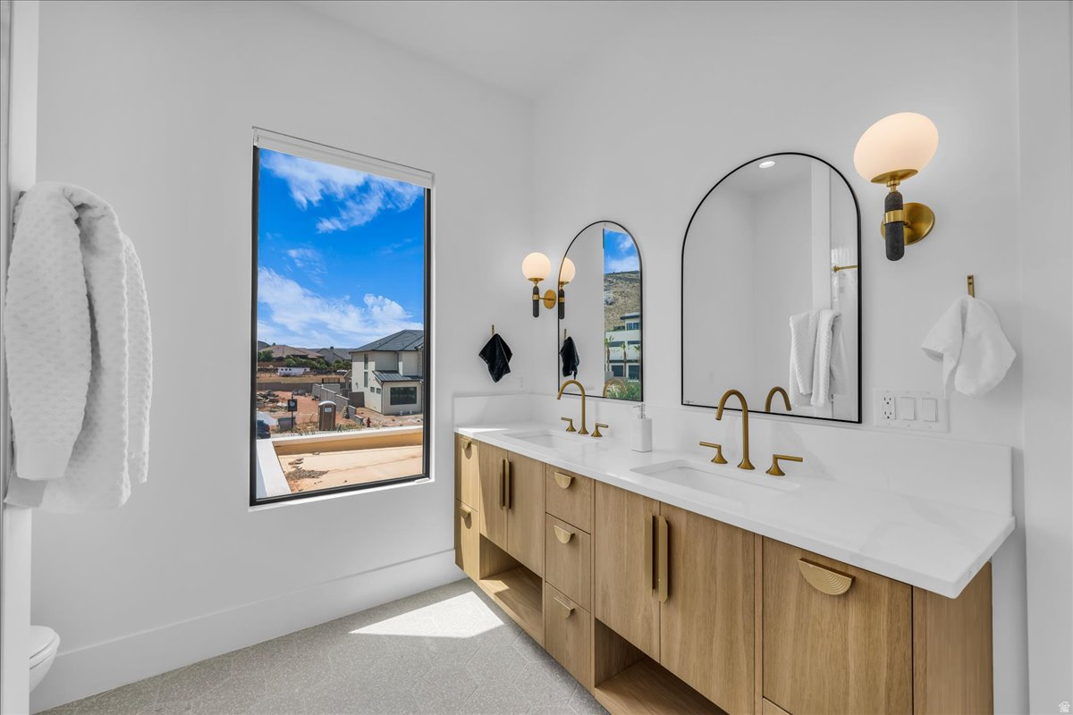 SOUTHERN ESTATES - Residential