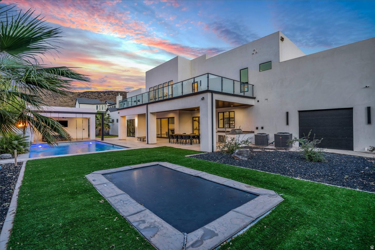 SOUTHERN ESTATES - Residential