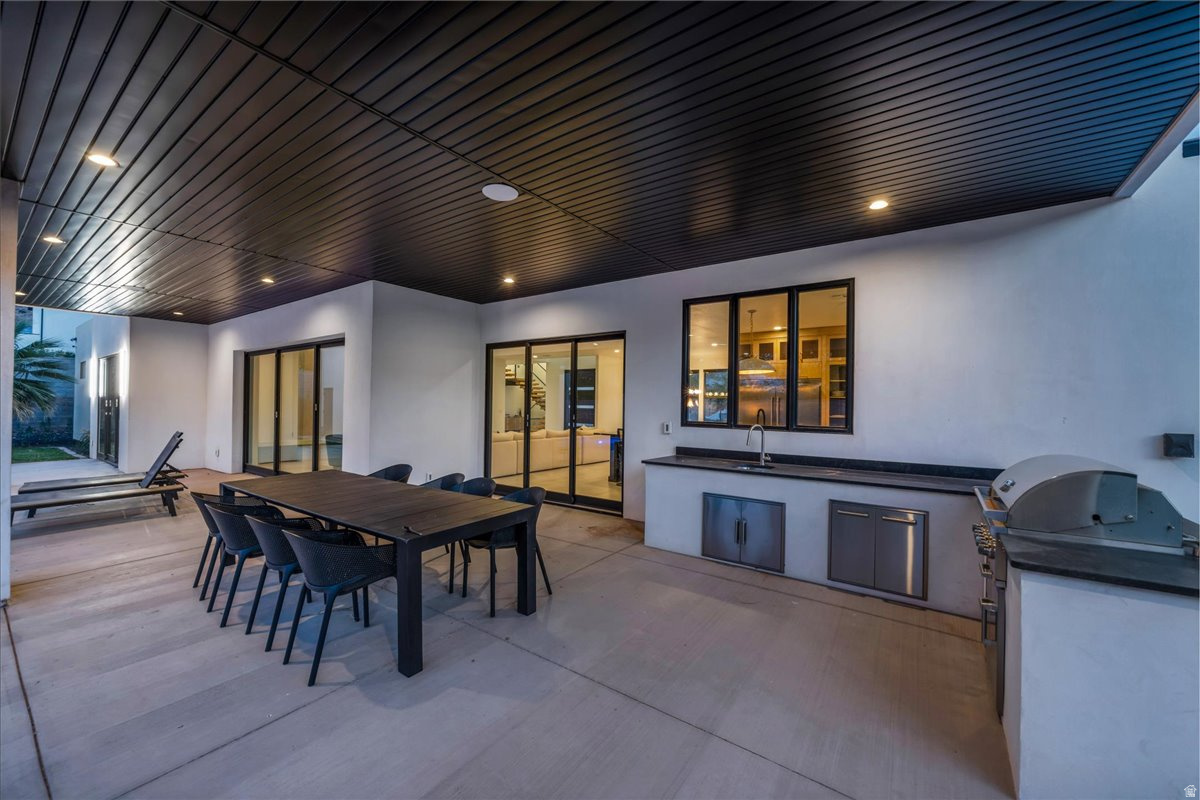 SOUTHERN ESTATES - Residential