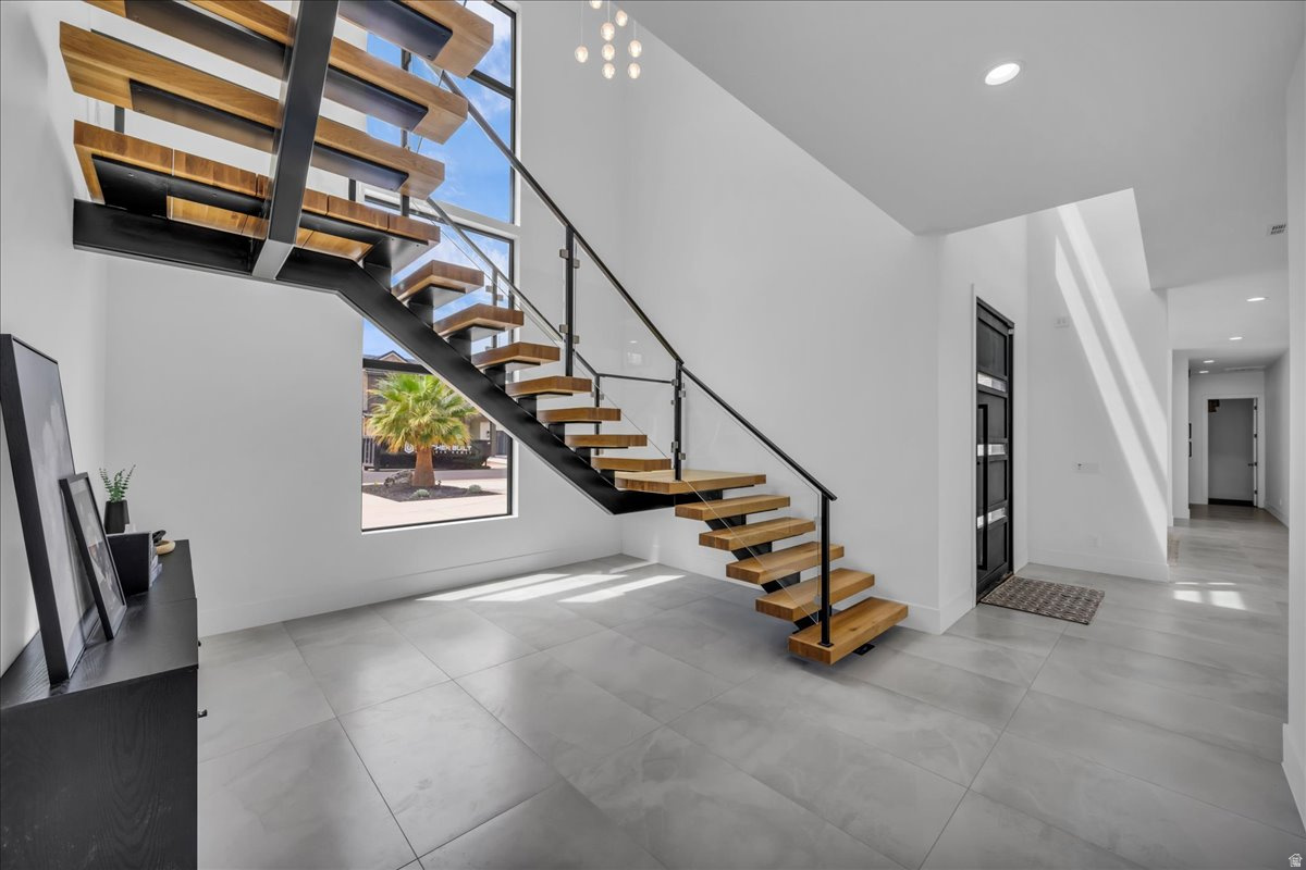 SOUTHERN ESTATES - Residential
