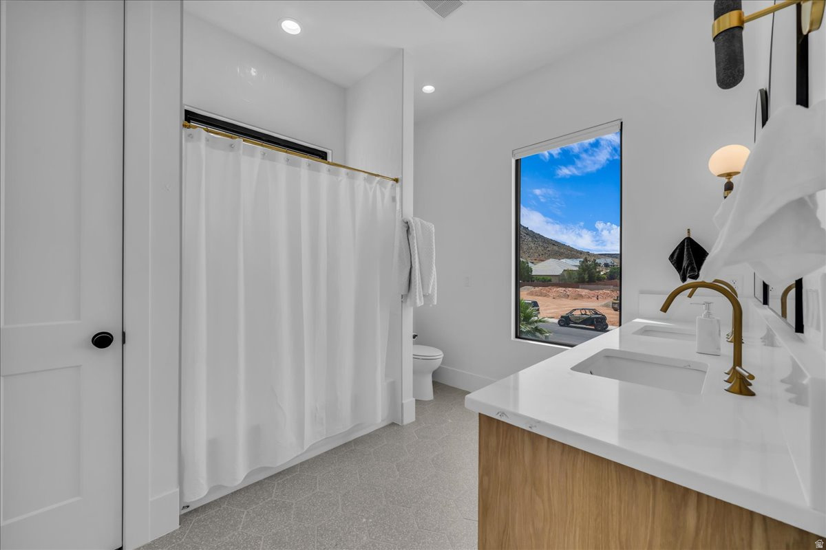SOUTHERN ESTATES - Residential
