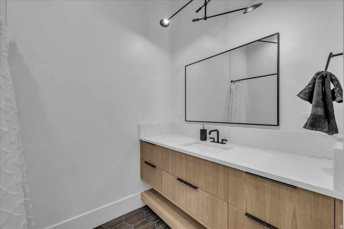 SOUTHERN ESTATES - Residential