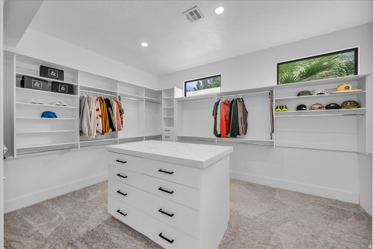SOUTHERN ESTATES - Residential