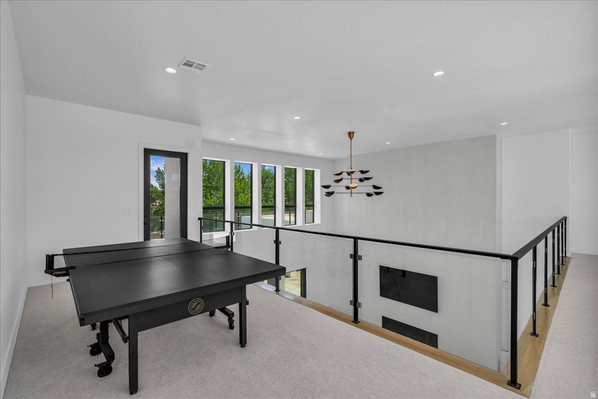 SOUTHERN ESTATES - Residential