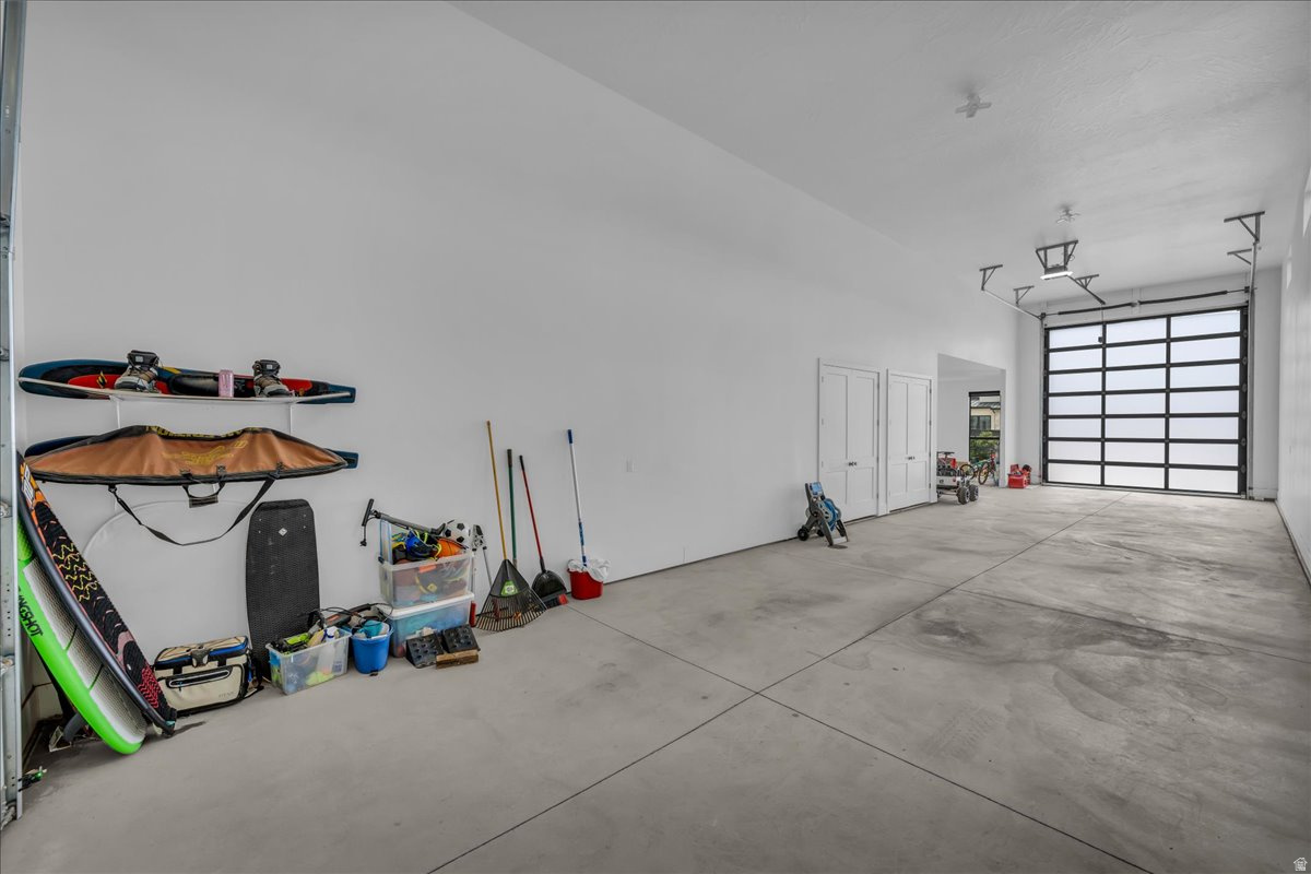 SOUTHERN ESTATES - Residential
