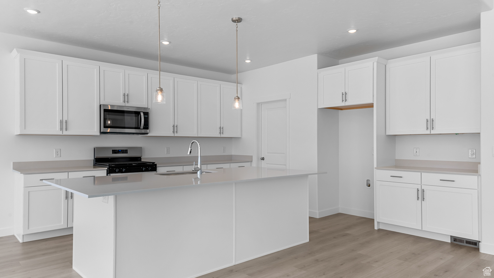 CHERRY WOOD - Residential