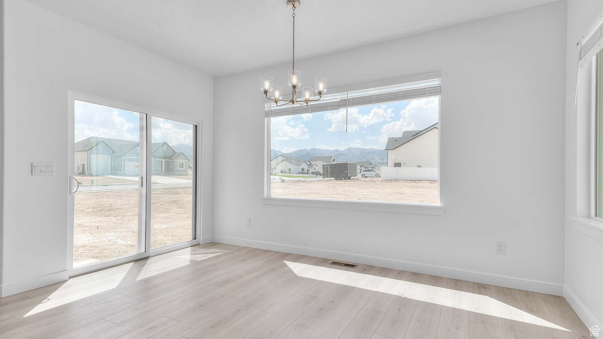 CHERRY WOOD - Residential