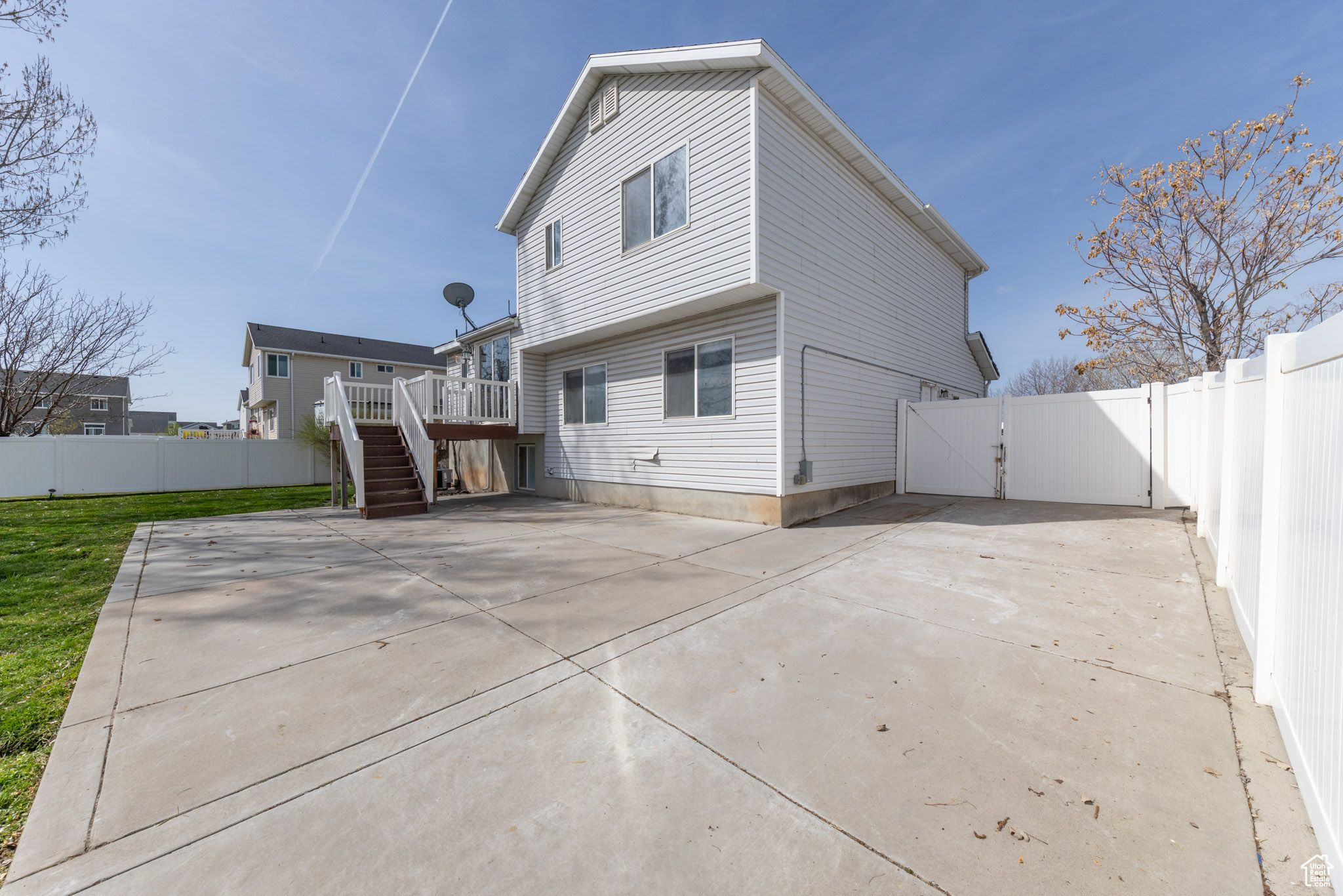 5986 S 4250, Roy, Utah image 25