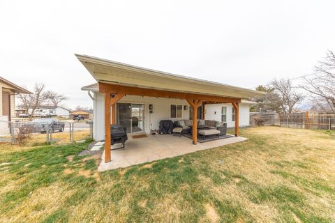 Tiny photo for 5492 S 825 E, South Ogden, UT 84405 (MLS # 2142627)