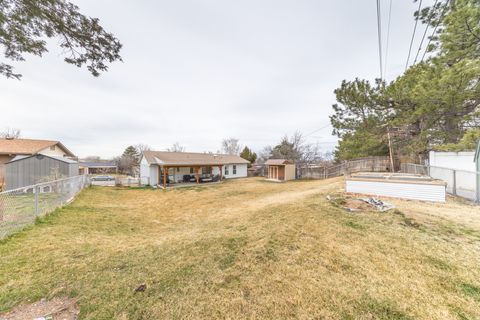 Tiny photo for 5492 S 825 E, South Ogden, UT 84405 (MLS # 2142627)