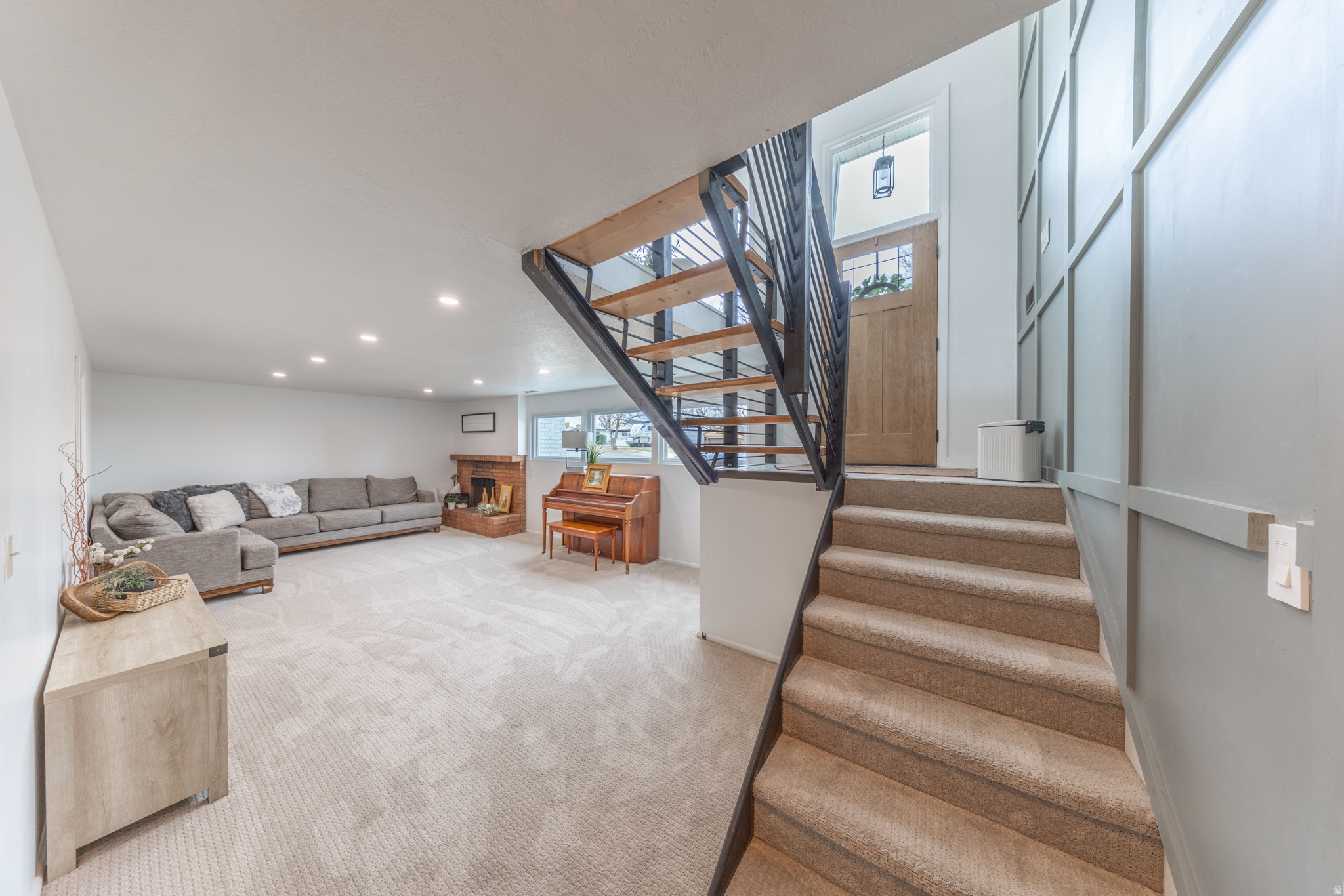 CAROLE HEIGHTS - Residential