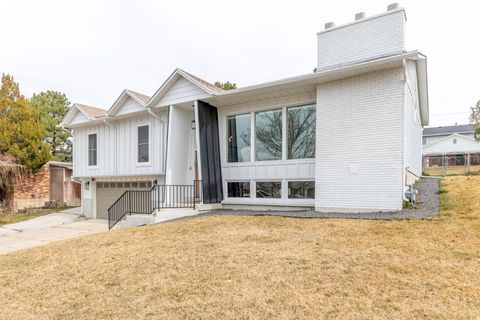 Tiny photo for 5492 S 825 E, South Ogden, UT 84405 (MLS # 2142627)