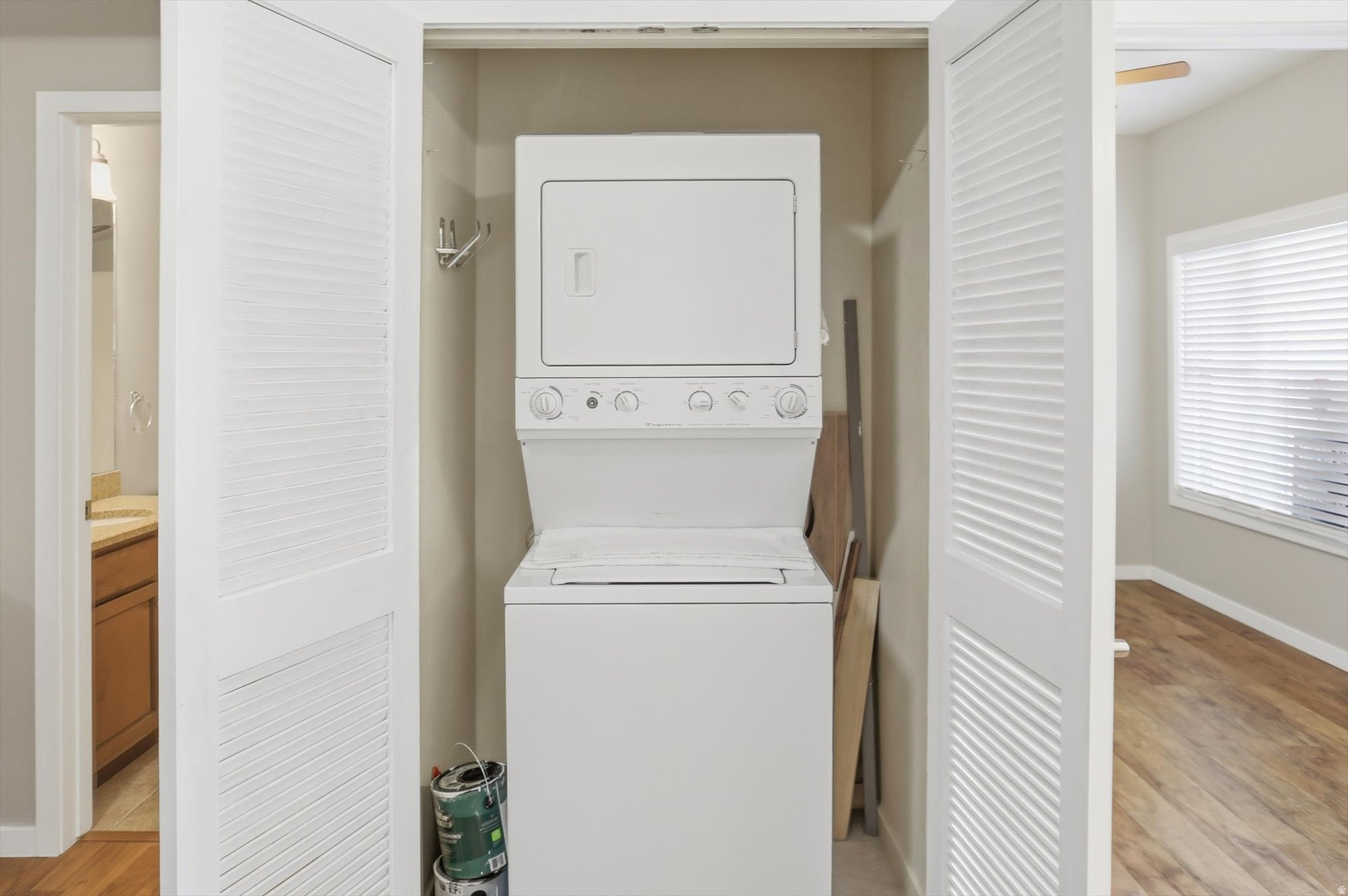 CENTRAL POINTE - Residential