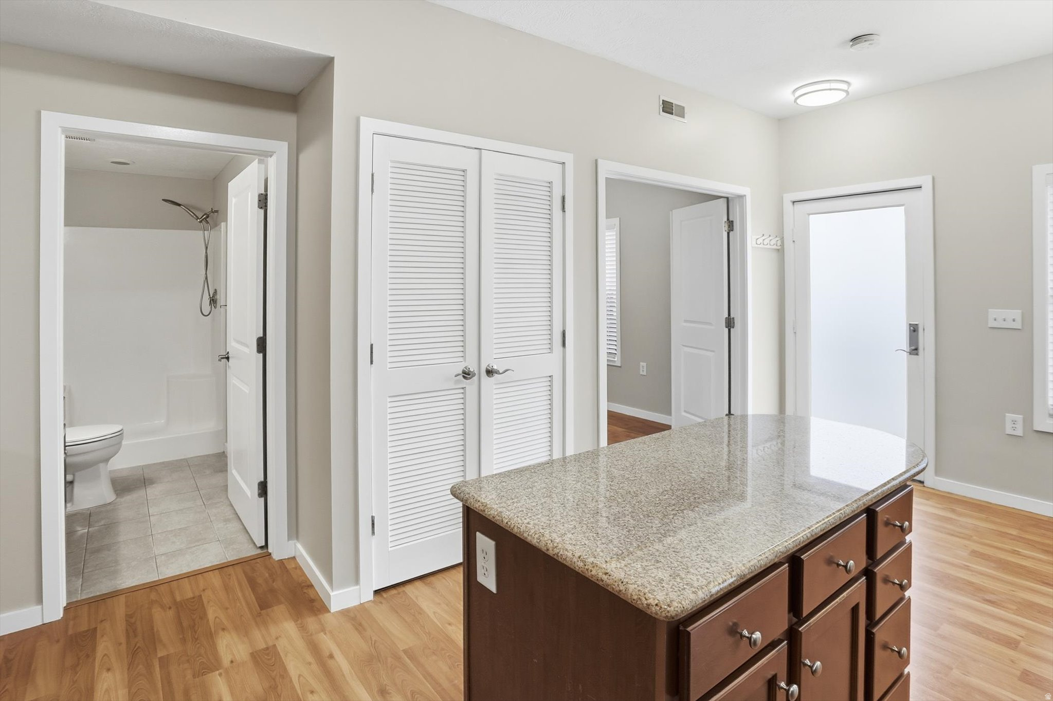 CENTRAL POINTE - Residential