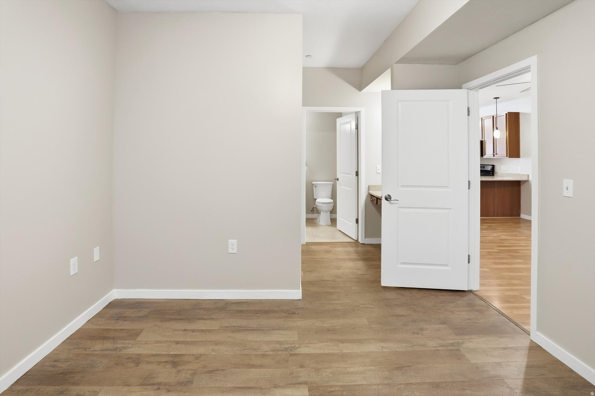 CENTRAL POINTE - Residential