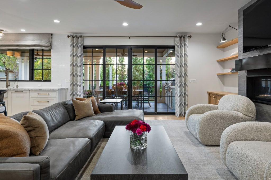 Photo of 2258 S 2200 E, Salt Lake City, UT 84109 (MLS # 2177327)