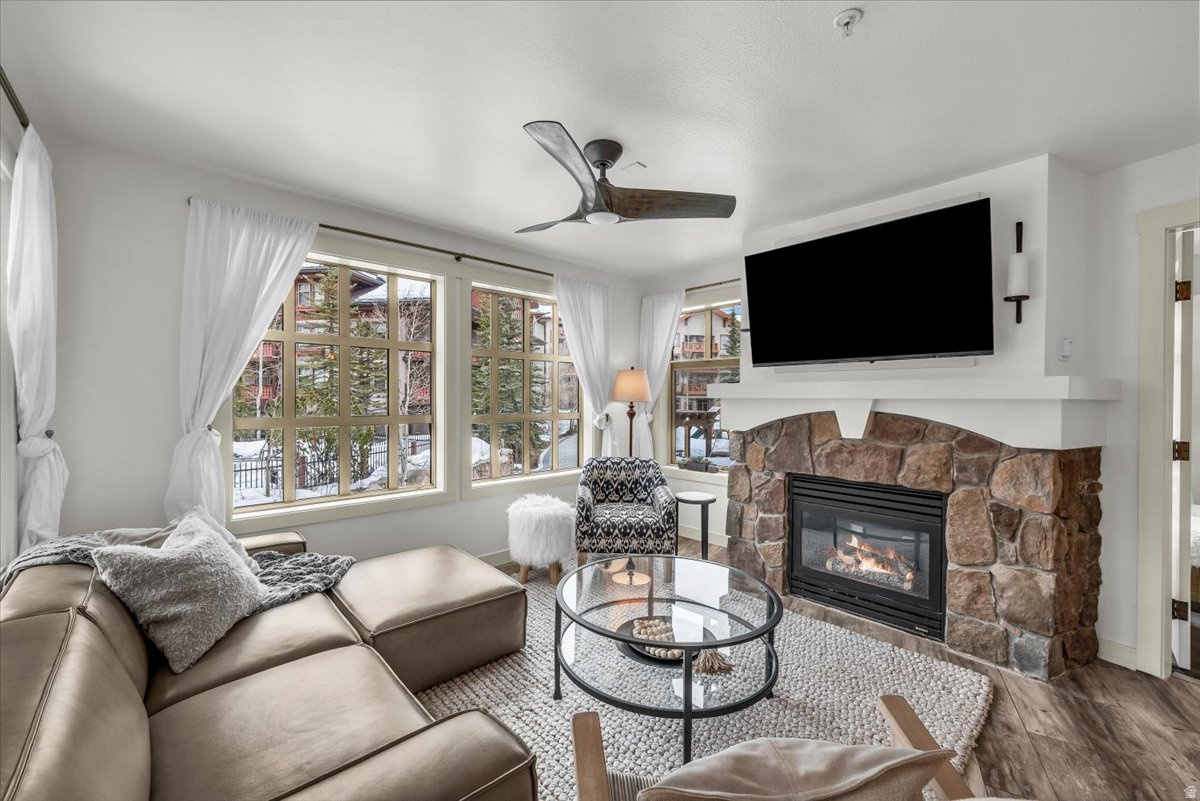 EAGLE SPRINGS WEST - Residential