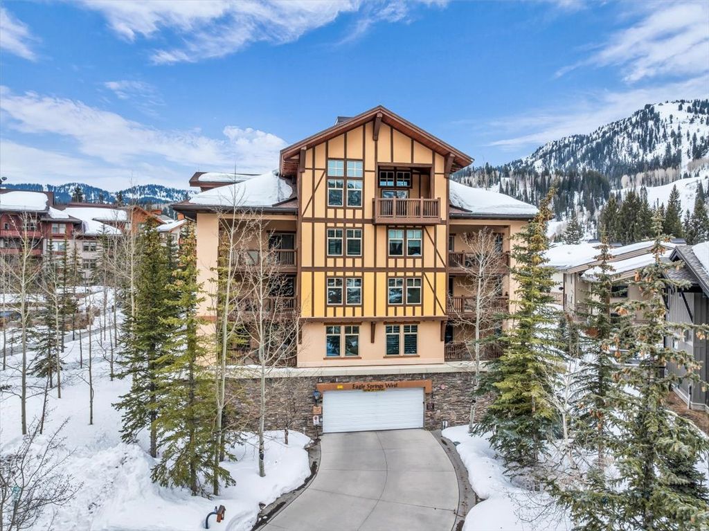 Photo of 12080 E BIG COTTONWOOD CANYON RD #208, Solitude, UT 84121 (MLS # 2144770)