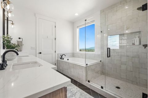 Tiny photo for 686 W EAGLECREST CIR, Elk Ridge, UT 84651 (MLS # 2150536)