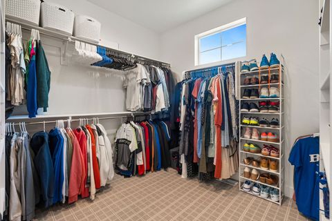 Tiny photo for 686 W EAGLECREST CIR, Elk Ridge, UT 84651 (MLS # 2150536)