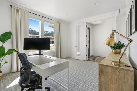 Tiny photo for 686 W EAGLECREST CIR, Elk Ridge, UT 84651 (MLS # 2150536)