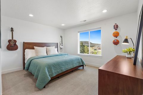 Tiny photo for 686 W EAGLECREST CIR, Elk Ridge, UT 84651 (MLS # 2150536)