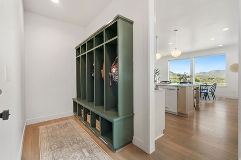 Tiny photo for 686 W EAGLECREST CIR, Elk Ridge, UT 84651 (MLS # 2150536)