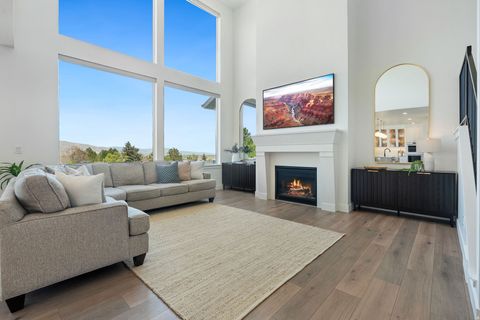 Tiny photo for 686 W EAGLECREST CIR, Elk Ridge, UT 84651 (MLS # 2150536)