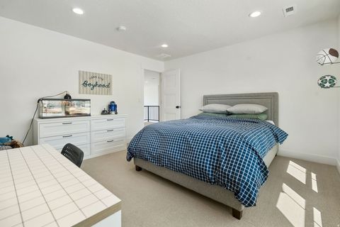 Tiny photo for 686 W EAGLECREST CIR, Elk Ridge, UT 84651 (MLS # 2150536)