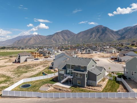 Tiny photo for 686 W EAGLECREST CIR, Elk Ridge, UT 84651 (MLS # 2150536)