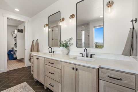 Tiny photo for 686 W EAGLECREST CIR, Elk Ridge, UT 84651 (MLS # 2150536)