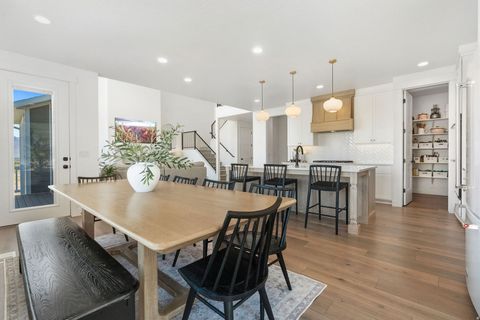 Tiny photo for 686 W EAGLECREST CIR, Elk Ridge, UT 84651 (MLS # 2150536)