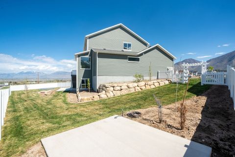 Tiny photo for 686 W EAGLECREST CIR, Elk Ridge, UT 84651 (MLS # 2150536)