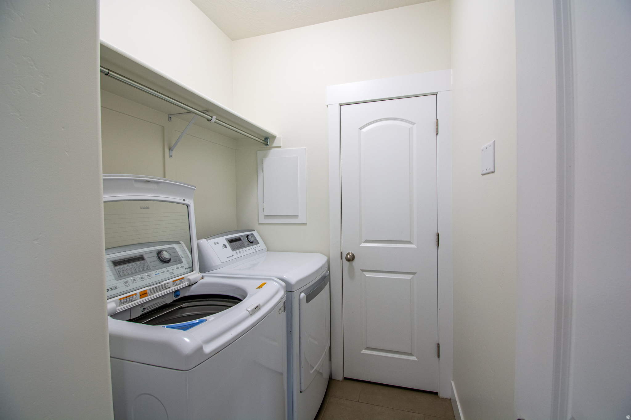 HILLCREST CONDOS - Residential